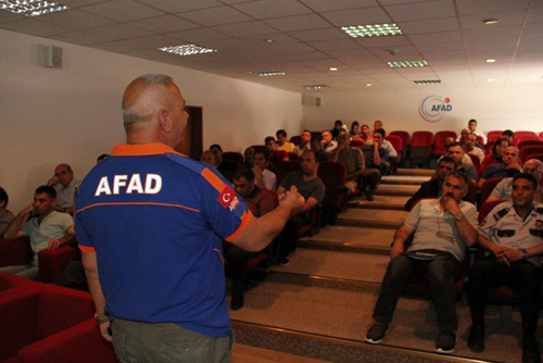 AFAD Erzurum’da ‘Şüpheli Posta ve Kimyasal Biyolojik Radyolojik ve Nükleer’ farkındalık eğitimi