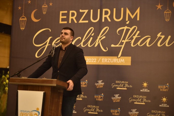Ak gençler, iftarda buluştu