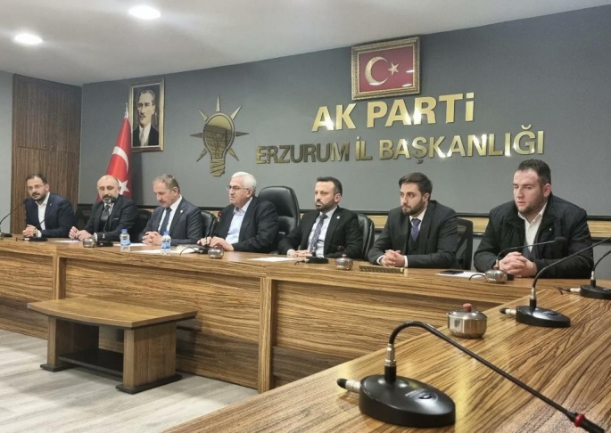AK Gençlik Erzurum Uluslararası İş Birliği ile Sözde Ermeni meselesi ele aldı 
