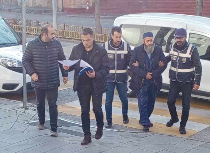 ATATÜRK’E HAKARET EDEN DÖNERCİ TUTUKLANDI
