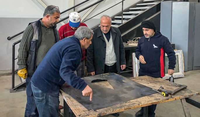Atatürk Üniversitesi depremzedeler için seyyar tuvalet üretiyor