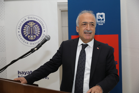 Atatürk Üniversitesi’nde uygulamalı ve soyut matematik çalıştayı düzenlendi