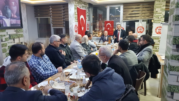 BİRLİK BÜRO SEN ÜYELERİ YEMEKTE BULUŞTU