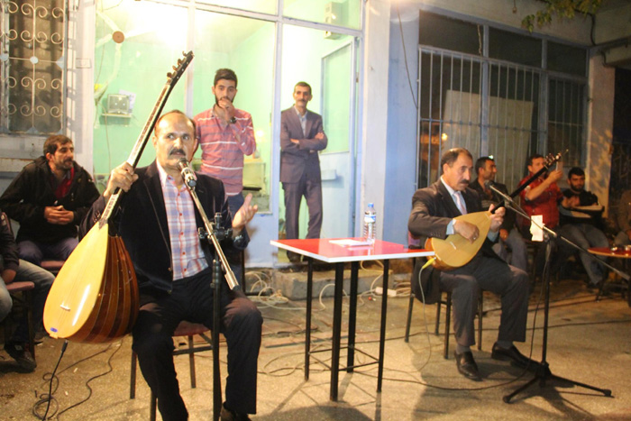 Çarşıbaşında Aşıklar programı düzenlendi