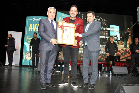 Coşkun ‘Avaz’ıyla coşturdu