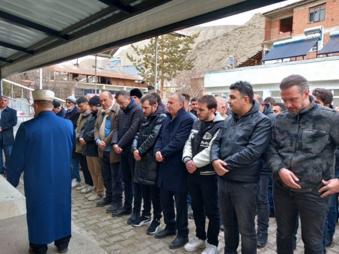 DEMİRCİ’NİN VEFATI SİYASİLERİ BİR ARAYA GETİRDİ