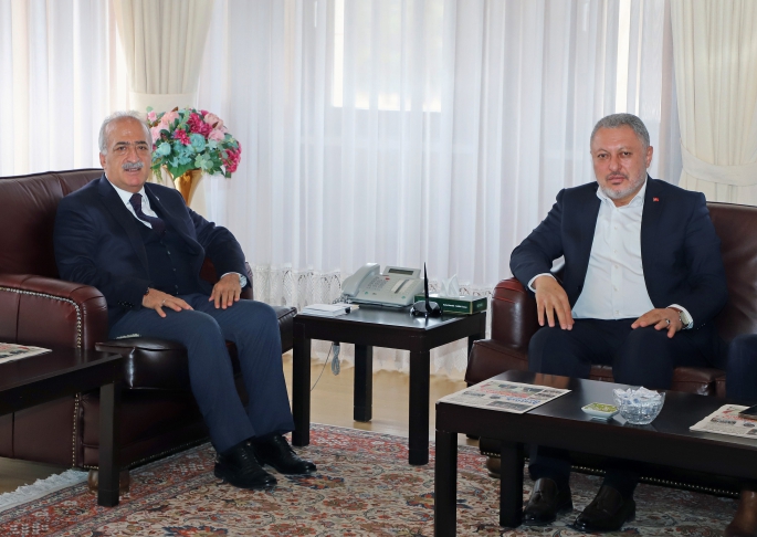 Duman’dan Rektör Çomaklı’ya ziyaret 