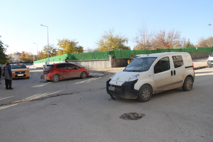 Elazığ’da zincirleme trafik kazası: 1 yaralı 