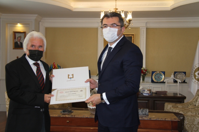 Erzurum’da 24 Kasım Öğretmenler Günü törenle kutlandı