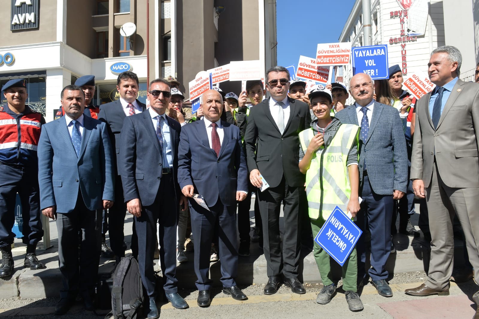 Erzurum’da “Yaya Güvenliği Nöbeti” düzenlendi