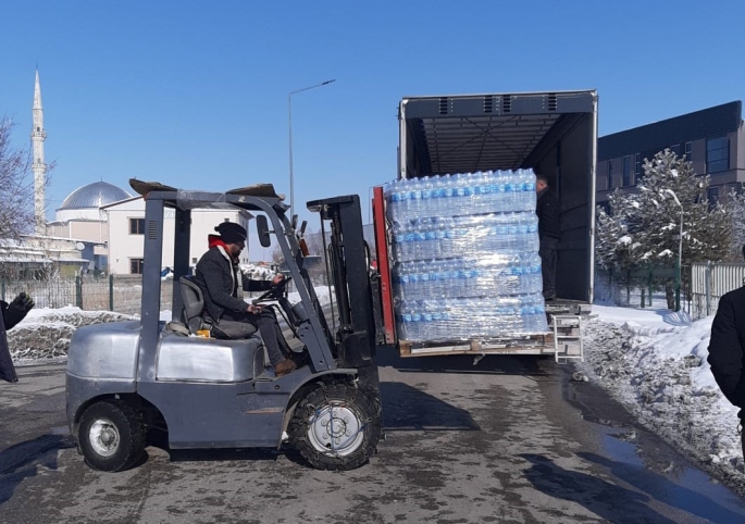 Erzurum iş dünyasının yardımları aralıksız sürüyor 