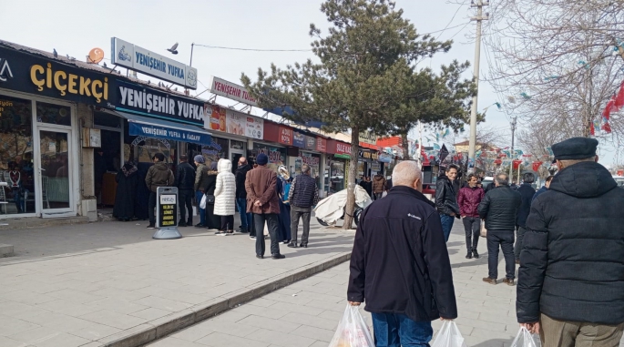 ERZURUM’UN YÖRESEL TATLISI KADAYIFA RAMAZAN’DA YOĞUN TALEP