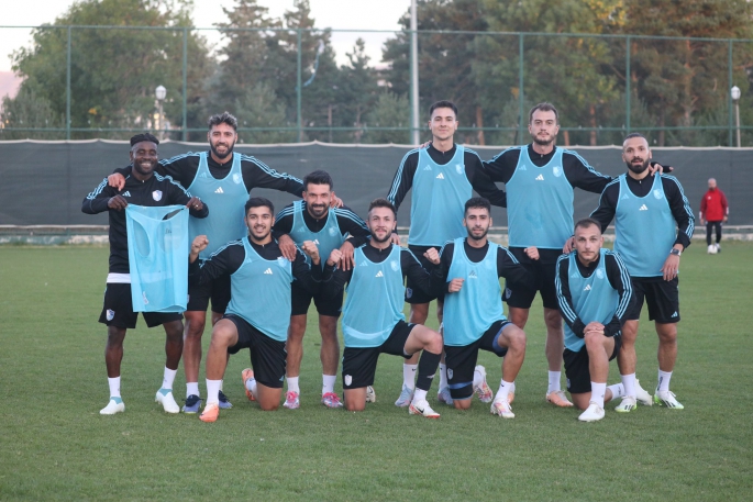 ERZURUMSPOR GALİBİYETE KİLİTLENDİ