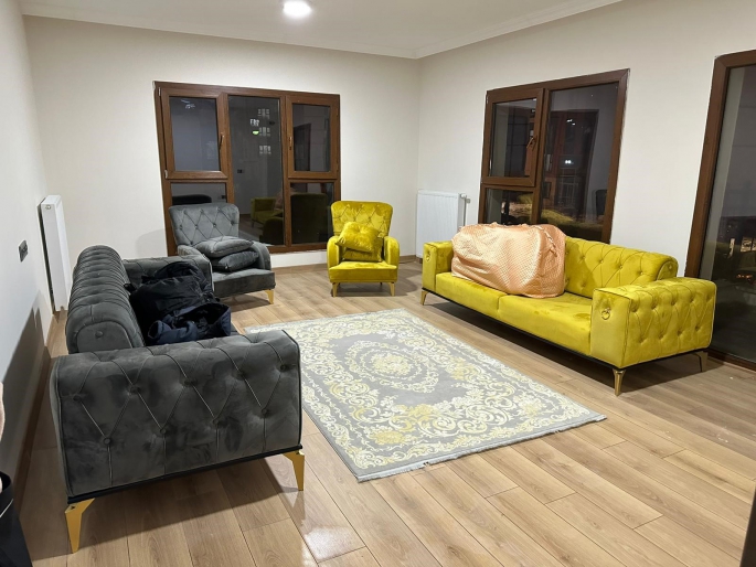 Fırsatçılara örnek olacak davranış, evlerini depremzedelere ücretsiz tahsis ettiler