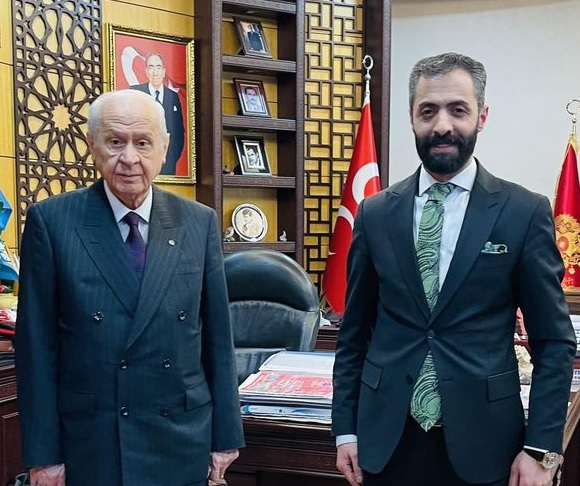 Gazeteci Çakır aday adayı oldu