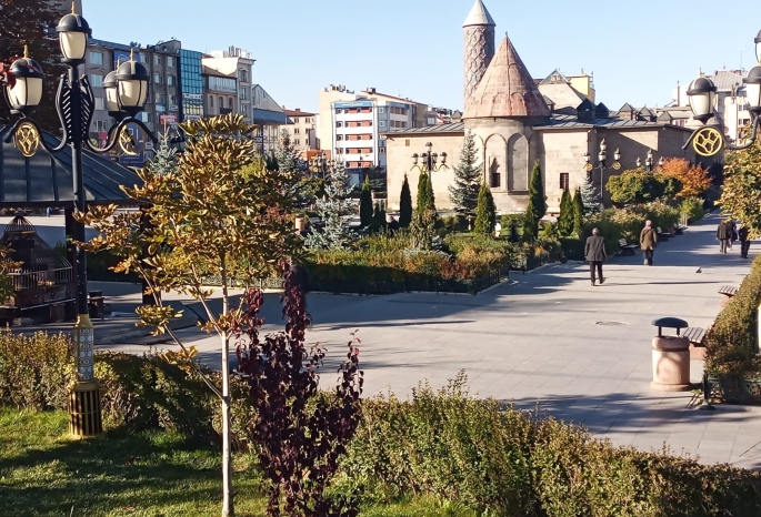 HAFTA SONUNU SICACIK GEÇİRDİK