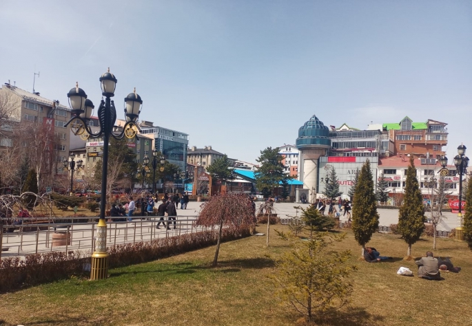 HER TÜRLÜ ŞİKÂYETÇİYİZ