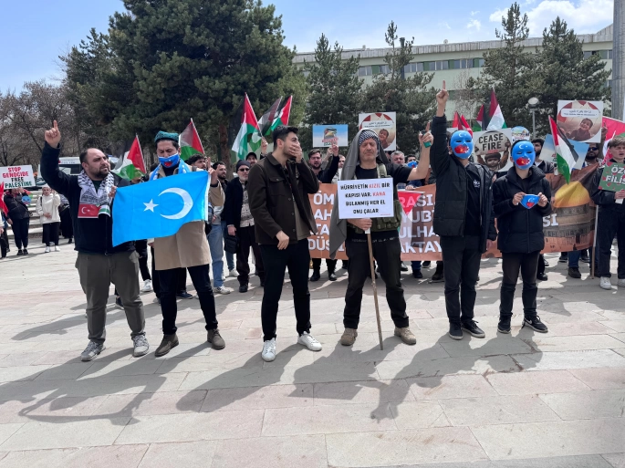 İHH’DAN DOĞU TÜRKİSTAN VE GAZZE TEPKİSİ