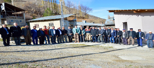 İspir Protokolü mahallelere indi, sorunları dinledi