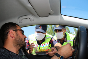 Jandarmadan şeker tadında uygulama