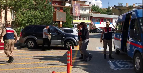 Kablo hırsızı 4 kişi yakalandı