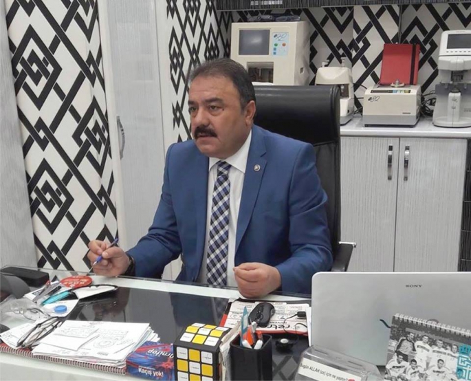 KARACA’DAN BELEDİYELERE KÜÇÜK ESNAFA DESTEK ÇAĞRISI