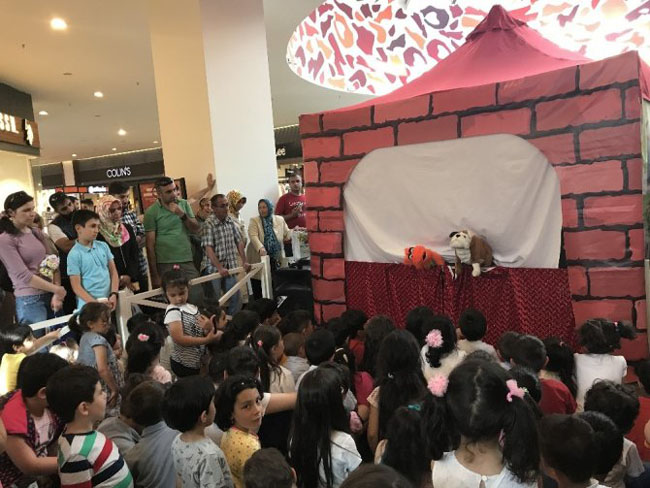 Karnelerini alan öğrenciler, Forum Erzurum’a koştu