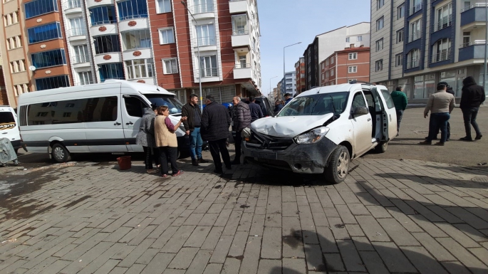 Kars’ta zincirleme kaza 