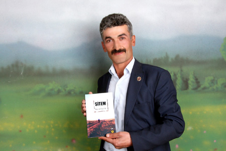 Koyun yetiştiricisi şiir kitabı yazdı