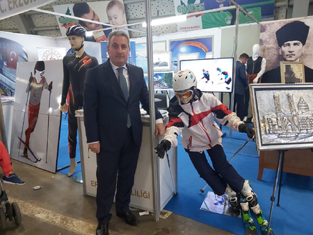 Milletvekili Ala’dan buz sporları standına tam not