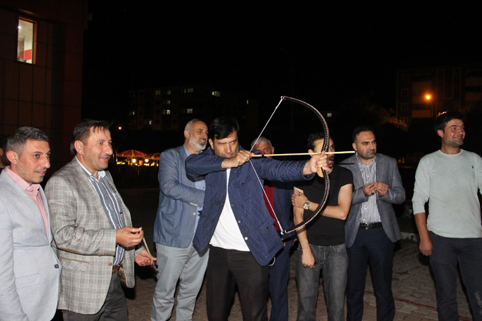 Oltu’da ok atma etkinliği düzenlendi