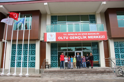 Oltu Gençlik Merkezi hizmete başladı