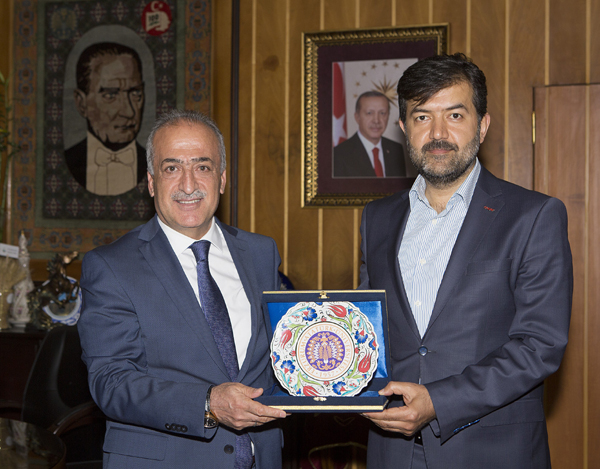 ÖNDER Başkanı Halit Bekiroğlu, Rektör Çomaklı’yı ziyaret etti