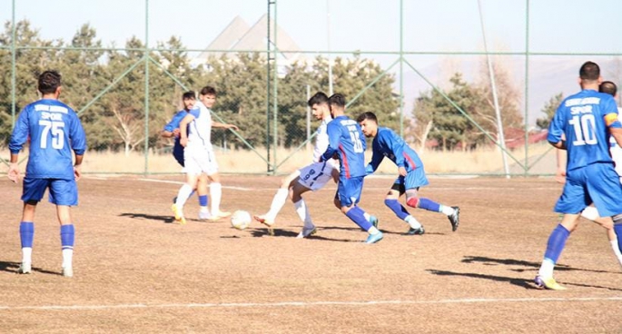 PALANDÖKEN BELEDİYESPOR SKOR AVANTAJINI KORUYAMADI