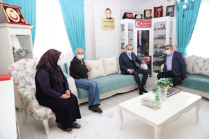 Palandöken’de şehit annelerine “Anneler Günü” ziyareti