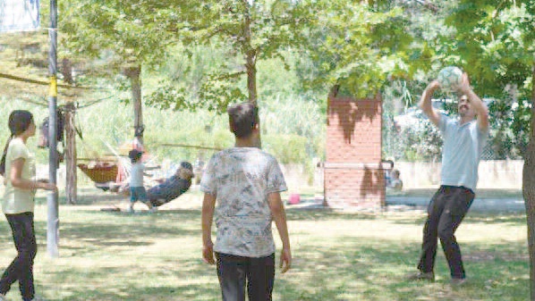 Piknik alanları doldu