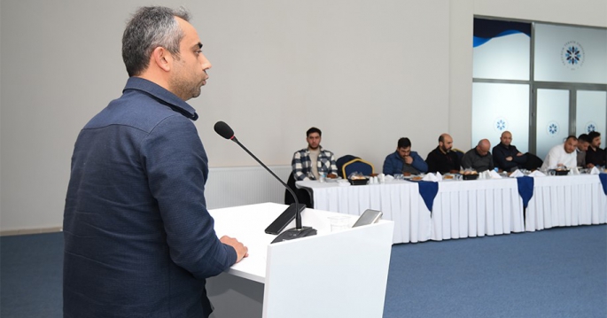 Rektör Çakmak ETÜ gönüllü arama kurtarma ekibiyle bir araya geldi 