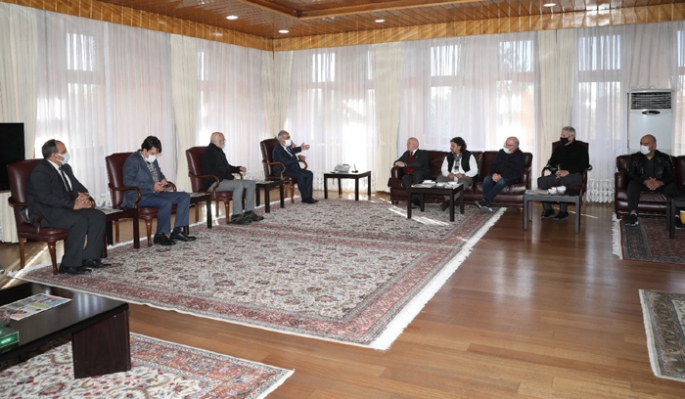 Rektör Çomaklı, Erzurum'a yatırım yapacak işadamlarını ağırladı