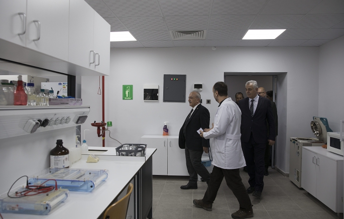 Rektör Çomaklı, Ziraat Fakültesi akademisyenleriyle bir araya geldi
