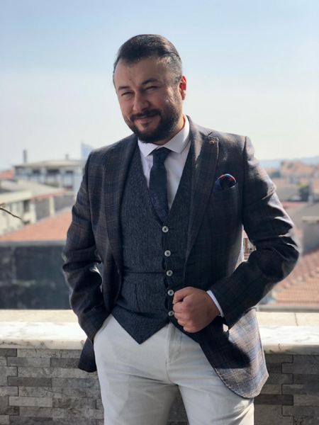 Sakal ve bıyık eksikliği özgüven problemine sebep oluyor