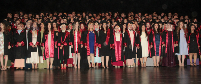 Tıp Fakültesinden 205 öğrenci mezun oldu