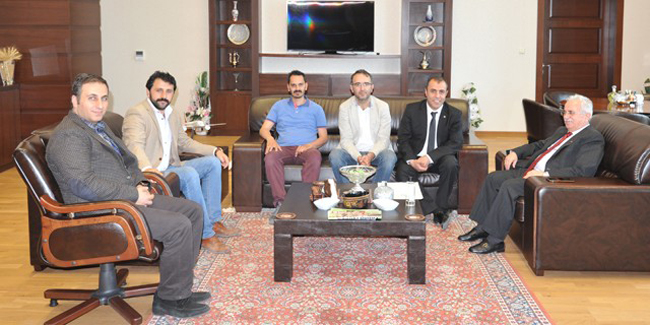 TMMOB’den Prof. Dr. Yaylalı’ya plaket