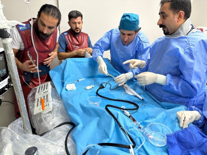 Van’da ilk kez kireçli kalp damarı ‘Rotablator’ ile temizlenerek tedavi edildi