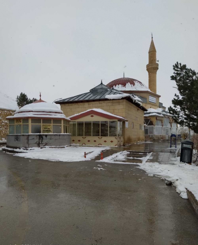 YAĞIŞLAR DIŞARIDA İFTARA ENGEL OLDU